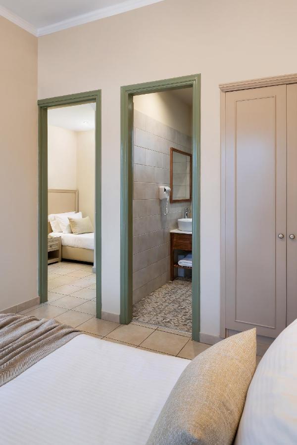 Tourist Boutique Hotel Аргостоліон Екстер'єр фото