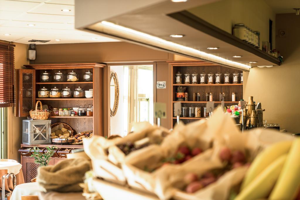 Tourist Boutique Hotel Аргостоліон Екстер'єр фото